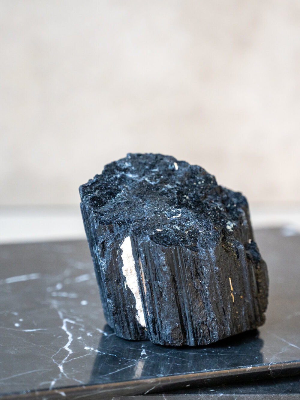 Turmalín surový minerál #7 – Obrázok 2